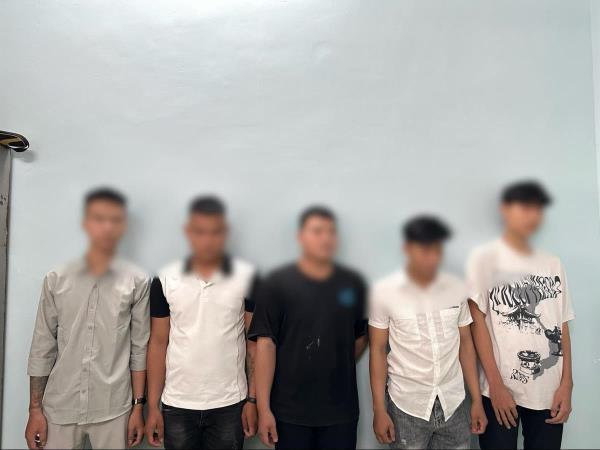 Khởi tố nhóm côn đồ hành hung học sinh