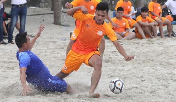 Khai mạc giải bóng chuyền và bóng đá bãi biển TP Đà Nẵng năm 2024