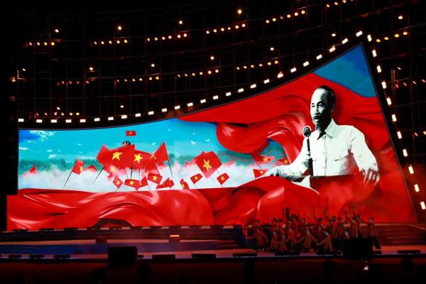 Đặc sắc đêm khai mạc Lễ Hội Vì Hòa bình lần đầu tiên tại Quảng Trị