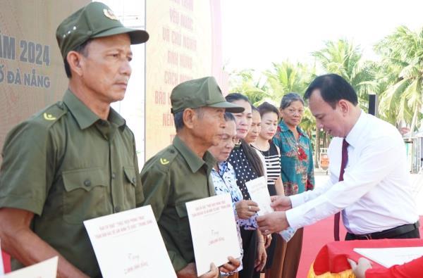 Sôi nổi Ngày hội Toàn dân bảo vệ an ninh Tổ quốc điểm cấp thành phố