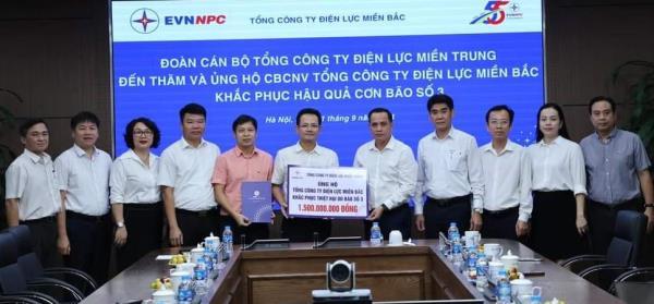 Tổng Cty Điện lực miền Trung (EVNCPC) hỗ trợ 2,5 tỷ đồng cho EVNNPC, EVNHANOI và EVNNPT