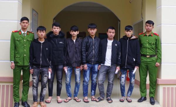 Khởi tố nhóm đối tượng đánh người