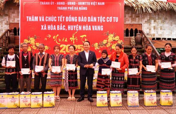 Tổ chức Tết Nguyên đán 2025 chu đáo, an toàn, vui tươi