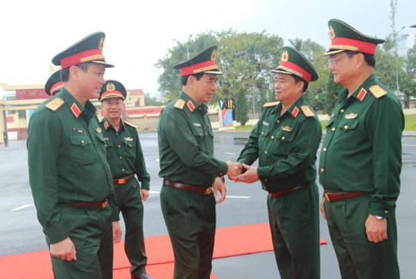 Đại tướng Phan Văn Giang chủ trì Hội nghị bàn giao nhiệm vụ Tư lệnh Quân khu 5