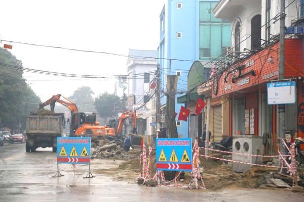 Năm mới ngổn ngang công trình cũ