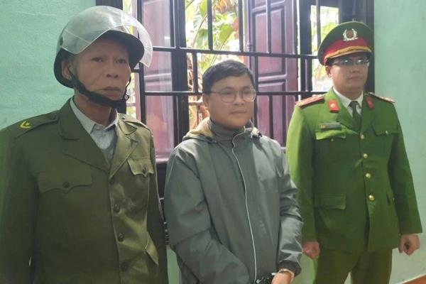 Tung chiêu lừa chiếm tiền tỷ