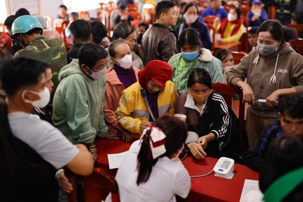 Larue mang Tết tấn tới đến người dân tại nhiều tỉnh thành, hướng đến một năm mới an vui