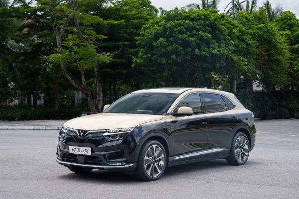 VinFast miễn phí sạc tới 30/6/2027: Xe điện ngày càng chiếm sóng, xe xăng khó có cửa