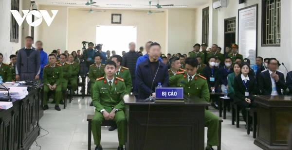 Ông Lưu Bình Nhưỡng và Lê Thanh Vân hầu toà tại Thái Bình