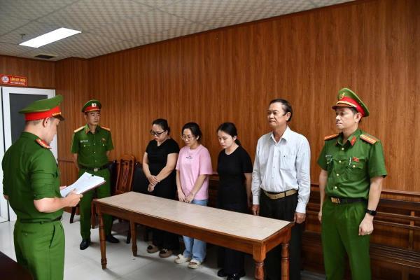 Khởi tố thêm nhiều đối tượng liên quan đến Phòng khám đa khoa quốc tế Đà Nẵng lừa dối khách hàng