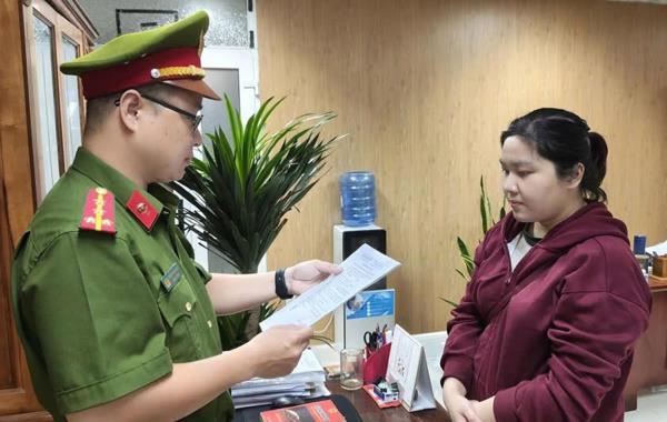 Lừa đáo hạn chiếm đoạt tiền tỷ