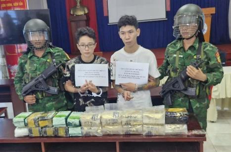 Khởi tố vụ mua bán, vận chuyển trái phép gần 20kg ma túy tổng hợp