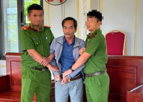 Bắt tạm giam tổng giám đốc công ty bất động sản bán đất trên giấy