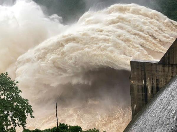 Lũ dữ cực đoan hoành hành miền Trung - thủy điện có vô can? (Kỳ cuối: Quy trình vận hành xả lũ của thủy điện còn bất cập)