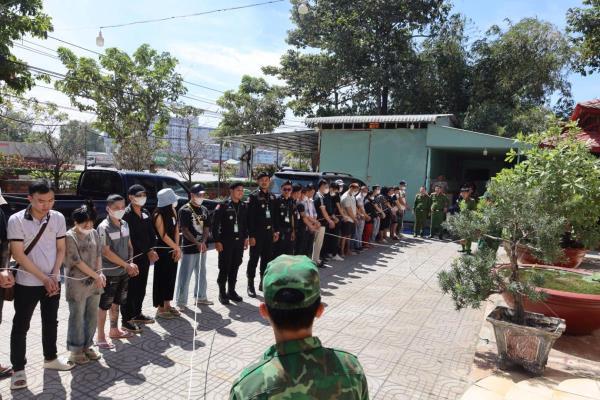 Đập tan tổ chức lừa đảo người Việt ở nước ngoài