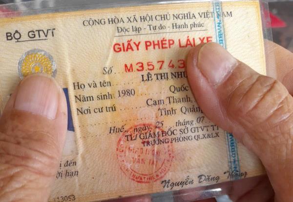 Tạm dừng tiếp nhận hồ sơ cấp đổi, cấp lại Giấy phép lái xe cả hình thức trực tiếp và trực tuyến