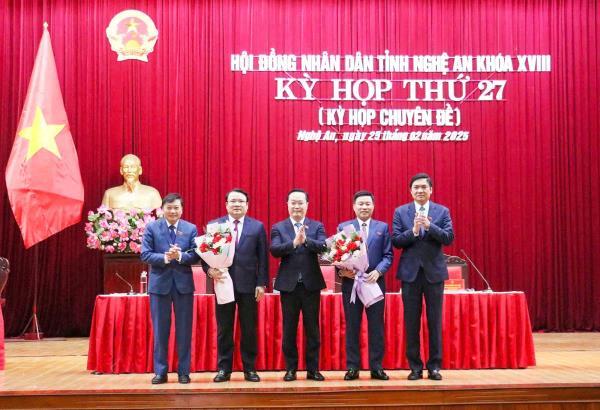 Nghệ An có thêm 2 tân Phó Chủ tịch UBND tỉnh