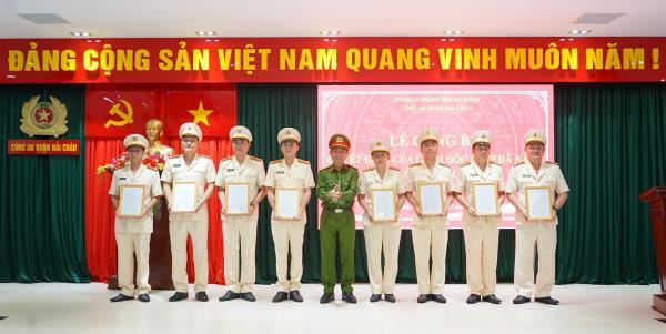 Công an quận Hải Châu công bố quyết định giải thể và điều động cán bộ