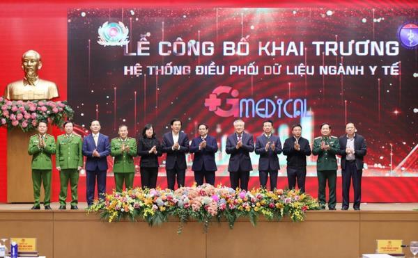 Đến cuối năm 2025, tất cả cán bộ, công chức cấp xã, huyện, tỉnh phải xử lý công việc trên môi trường mạng và ký số