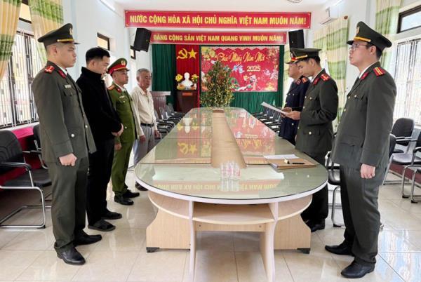 Lật tẩy trò lùa gà đầu tư tiền điện tử của chuyên gia chứng khoán Tony Hoàng