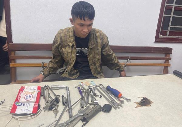 Thợ sửa xe thất nghiệp chuyển hướng trộm linh kiện mô-tô