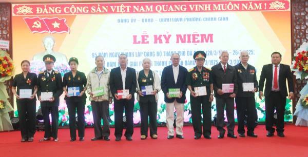 Gặp mặt cơ sở cách mạng, cựu chiến binh trực tiếp tham gia giải phóng Đà Nẵng