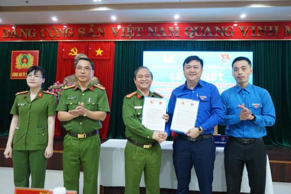 Công an TP Đà Nẵng và Thành Đoàn ký kết chương trình phối hợp triển khai thực hiện Đề án 06