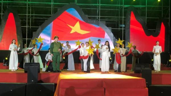 Đặc sắc chương trình nghệ thuật Viết mãi bản hùng ca