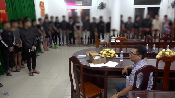 Khởi tố vụ án Gây rối trật tự công cộng liên quan đến vụ hỗn chiến lúc rạng sáng của hơn 50 đối tượng trên Quốc lộ 1