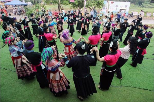 Trải nghiệm sắc màu văn hóa các dân tộc Việt Nam