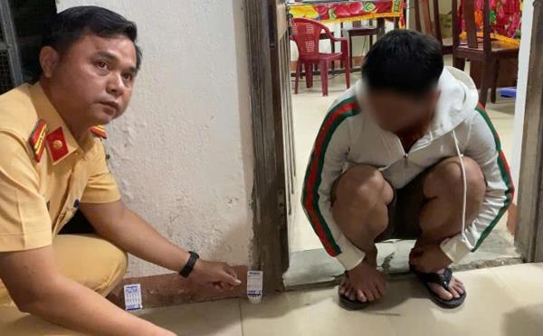 Bắt giữ lái xe dương tính với ma tuý