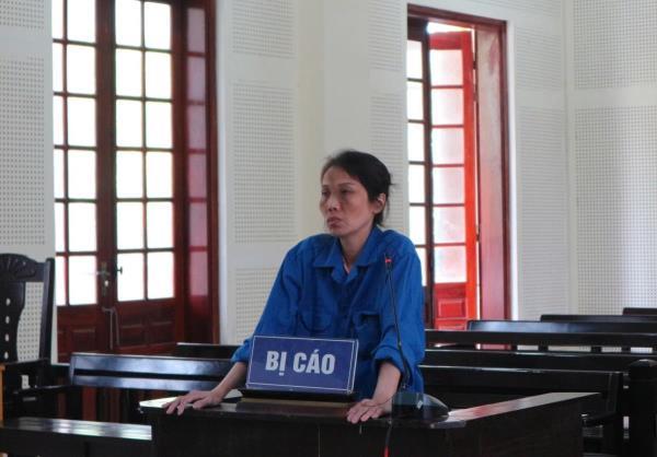 Lừa chạy việc vào bệnh viện chiếm đoạt tiền tỷ