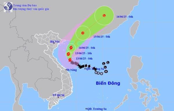 Bão số 1 tăng lên cấp 10, giật cấp 13