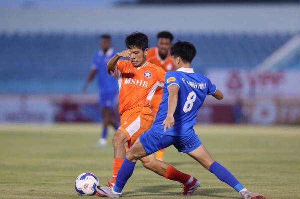 CLB Quảng Nam trước giờ G: Vui đến muộn và nỗi lo đến sớm