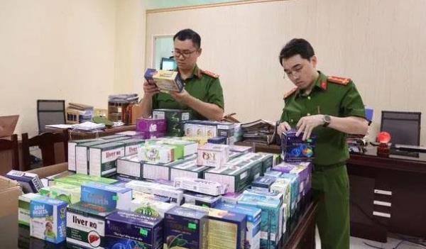 Bắt Giám đốc 2 công ty dược, thu gần 12 triệu viên thực phẩm chức năng giả