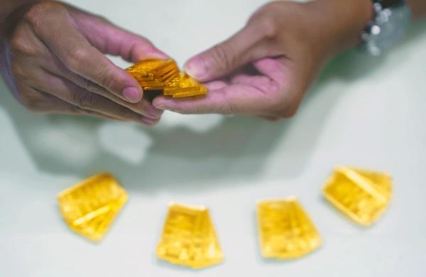 Giá vàng miếng SJC xác lập đỉnh lịch sử mới, cao hơn thế giới 16,6 triệu/lượng