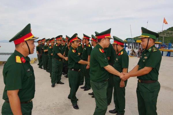 Bộ CHQS thành phố Đà Nẵng thăm, làm việc tại đảo Cù Lao Chàm
