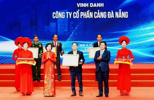 Cảng Đà Nẵng được vinh danh Doanh nghiệp tiêu biểu vì người lao động năm thứ 8 liên tiếp