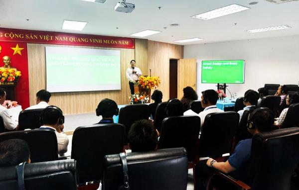 Tập huấn về thiết kế đường phố an toàn tại TP Đà Nẵng