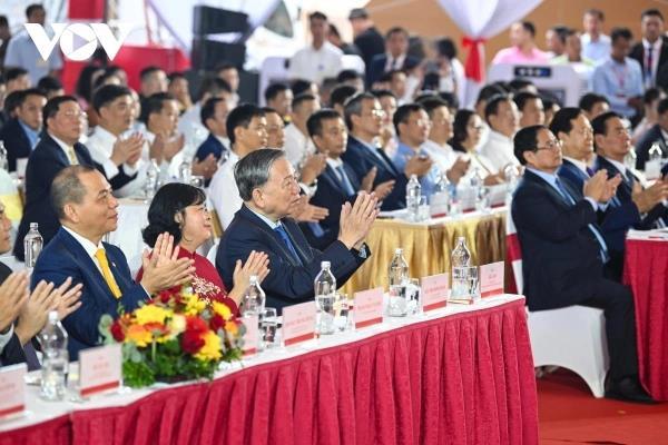 Tổng Bí thư, Thủ tướng dự lễ khánh thành và khởi công 250 công trình