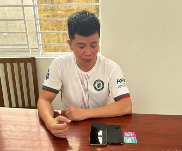 Bắt thanh niên giả facebook con gái ở Dubai lừa người mẹ hơn 2,2 tỷ đồng