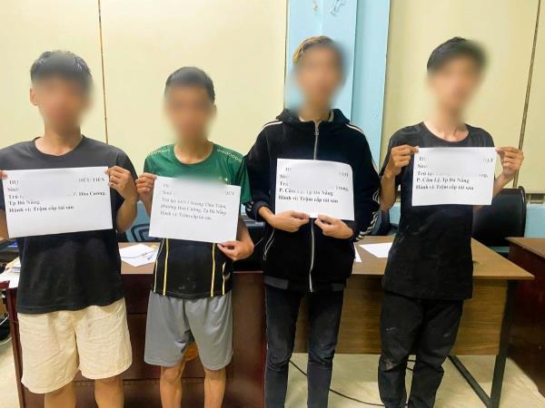 Nhóm vạc đêm chuyên săn… bình ắc-quy