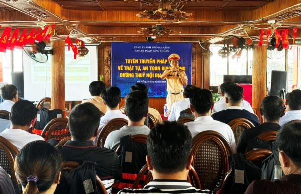 Mở đợt tuyên truyền pháp luật về TTATGT đường thuỷ nội địa năm 2025