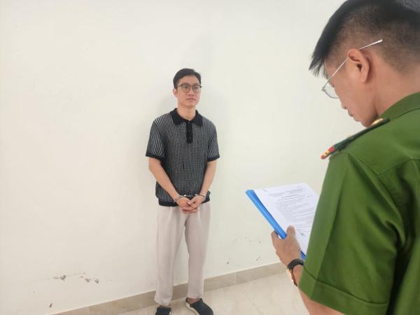 Cưỡng dâm người tình cũ