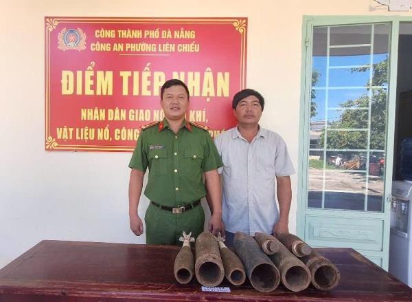 Người dân tự giác giao nộp vật liệu nổ