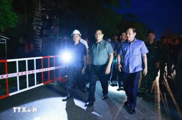 Thủ tướng làm việc với tỉnh Quảng Ninh về công tác khắc phục hậu quả bão số 3