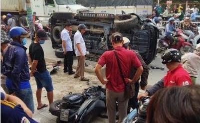 Ôtô không chấp hành hiệu lệnh, lao thẳng khiến Thiếu tá CSGT và 2 người dân tử vong