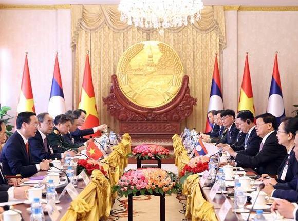 Chủ tịch nước Võ Văn Thưởng hội đàm với Tổng Bí thư, Chủ tịch nước Lào Thongloun Sisoulith