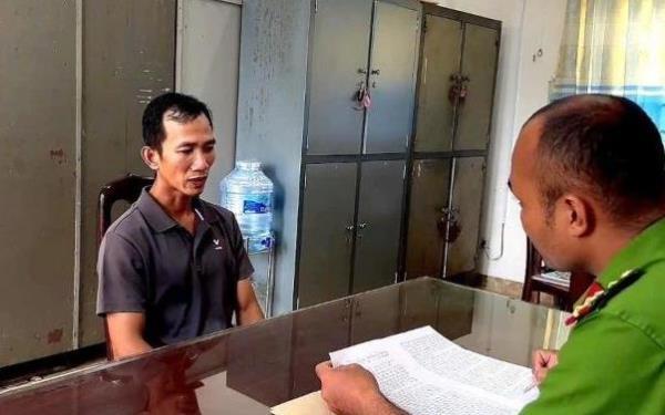 Bắt đối tượng trộm dầu máy công trình