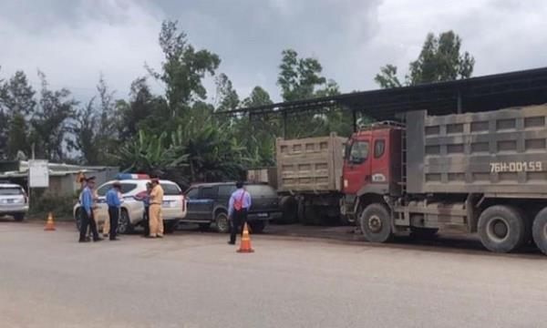 Chuyển cơ quan điều tra một doanh nghiệp vận tải nghi sử dụng tem kiểm định giả